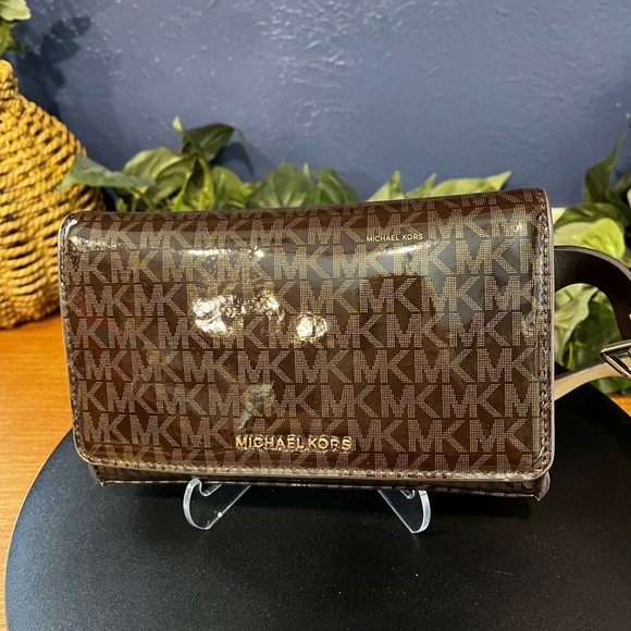 Michael Kors Handbags - Michael Kors Brown & Gold Belt Bag (Fanny Pack)